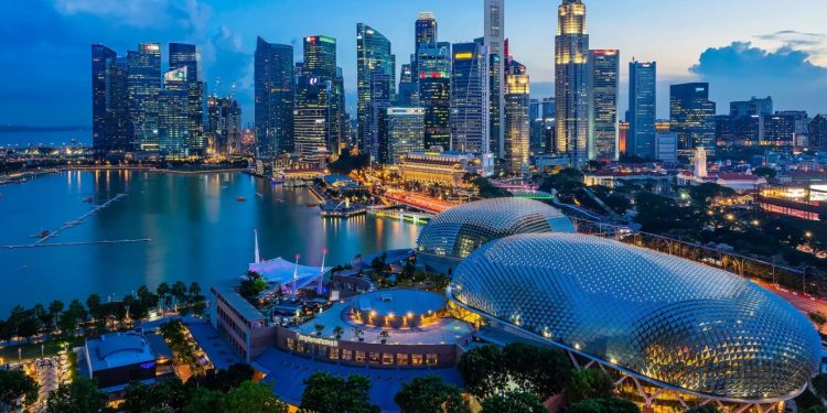 Singapore Slips Into Recession as GDP Plunges 41.2%