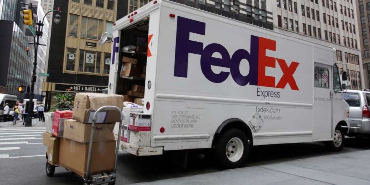 FedEx Announces 6,300 Job Cuts in Europe