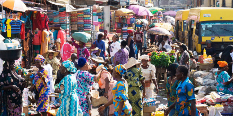 Cost of Gas & Food Drives Nigeria's Inflation to 8-Month High of 16.82%
